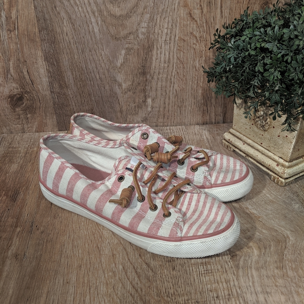 Sperry Top Siders Striped  Sneakers Women's 7.5. Box 31